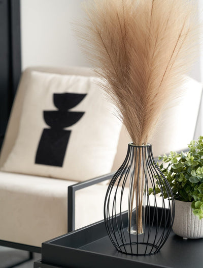 7 ways to style Pampas Grass in your home