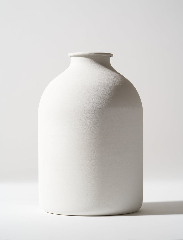 Arlo Vase - Matt White