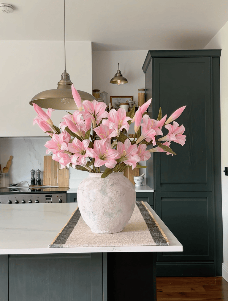 Faux-Lilien-Arrangement - Rosa