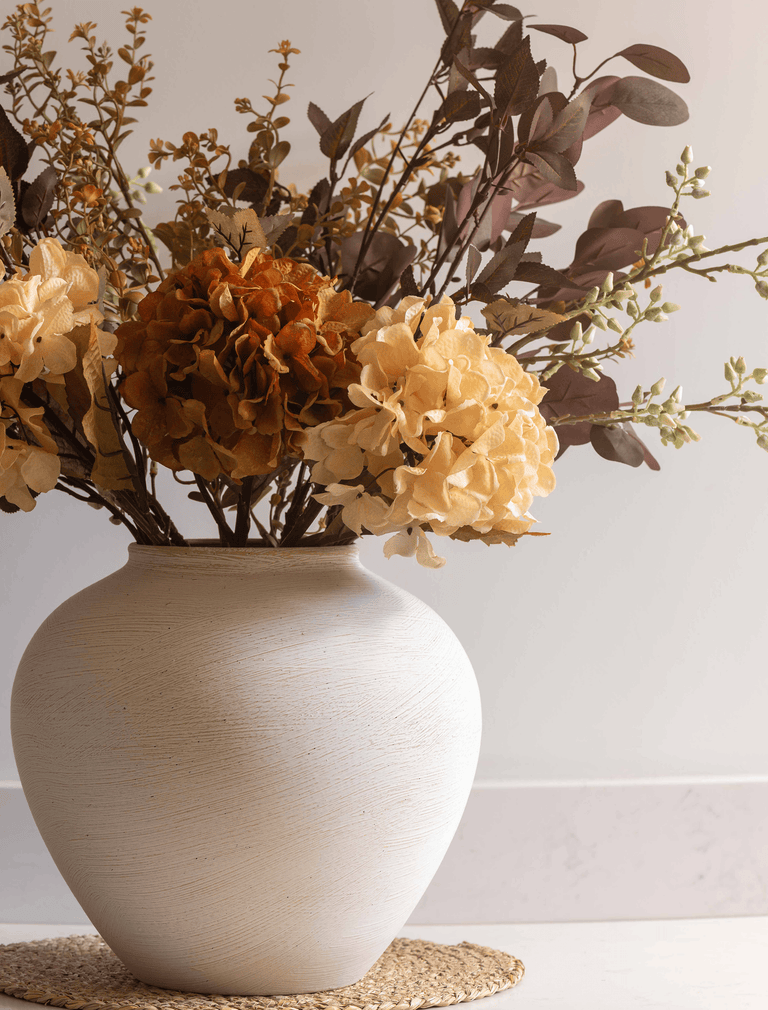 Faux Arrangement - Oranje Hortensia & Eucalyptus