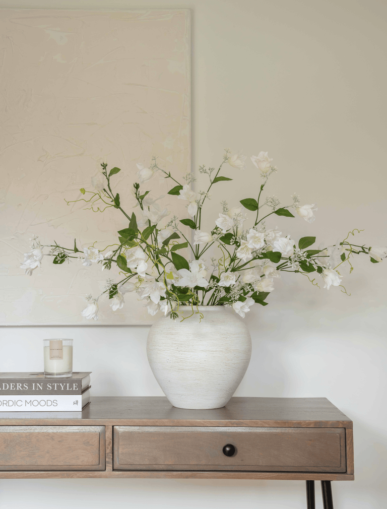 Faux-Arrangement - Glockenblume & Clematis Weiß