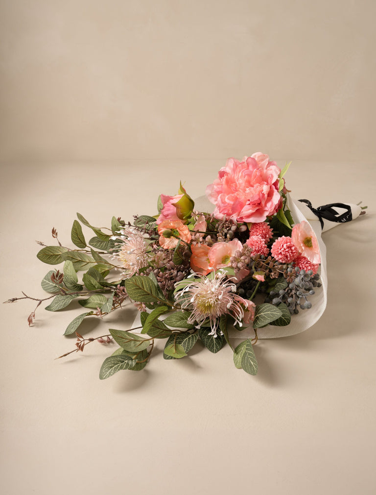 Kunstbloemenarrangement - Roze pioenroos & chrysant