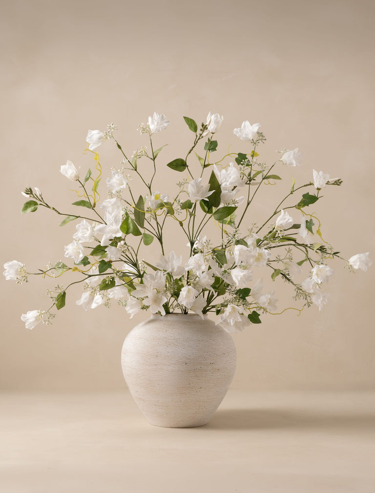 Faux-Arrangement - Glockenblume & Clematis Weiß