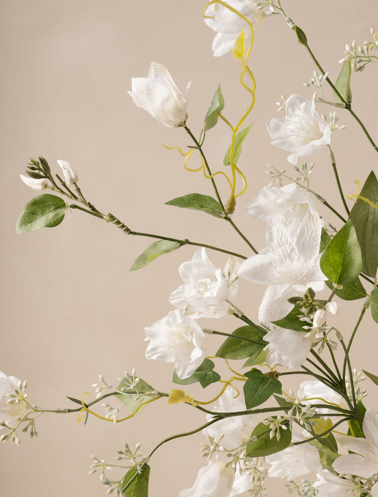 Faux-Arrangement - Glockenblume & Clematis Weiß