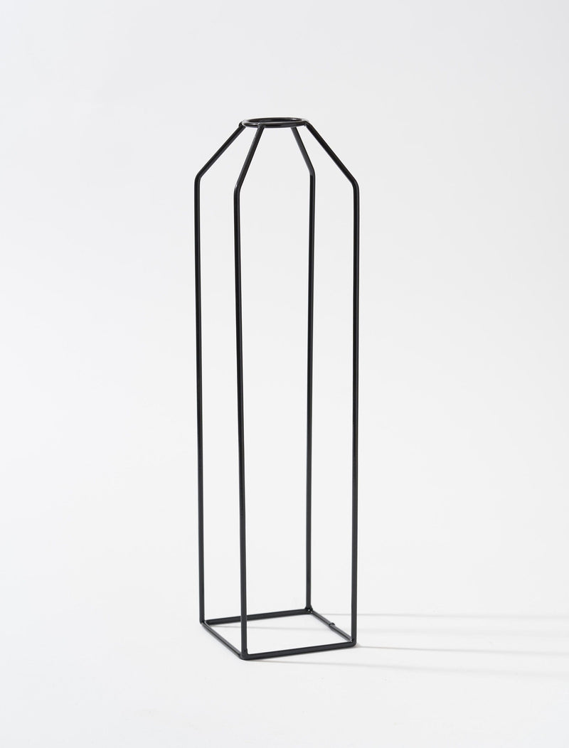 Tall Black Outline Vase no2