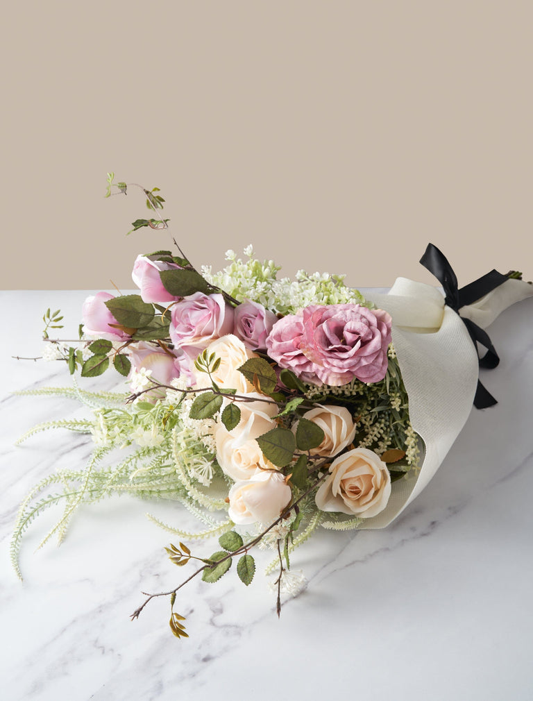 Faux Frühling Arrangement - Blush Rose