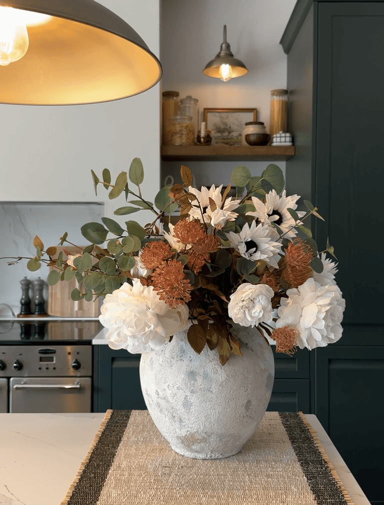 Faux-Arrangement - Weiße Pfingstrose & Sonnenblume