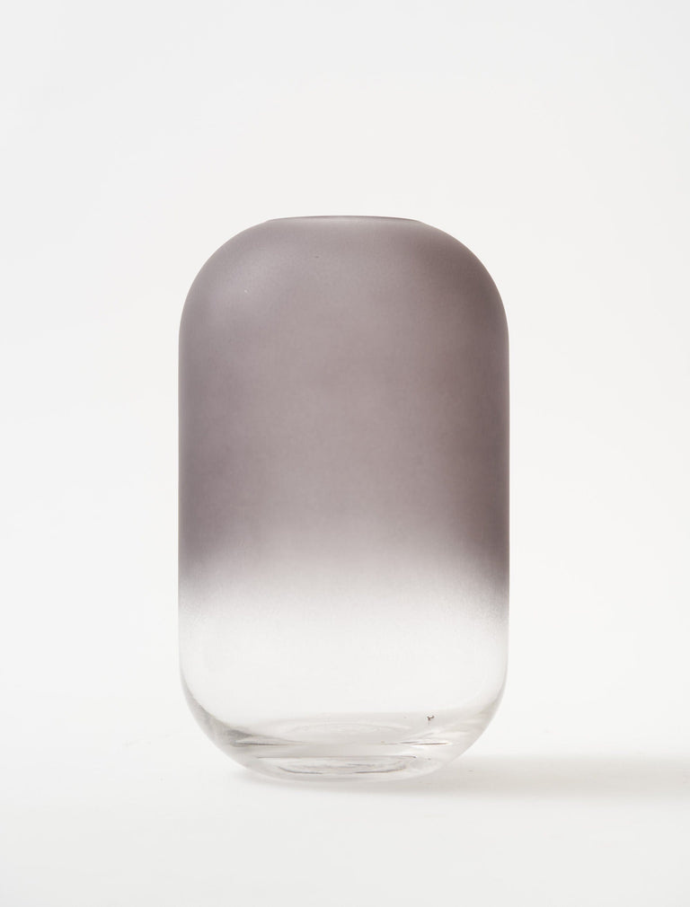 Ava Vase aus mattiertem Glas - Grau