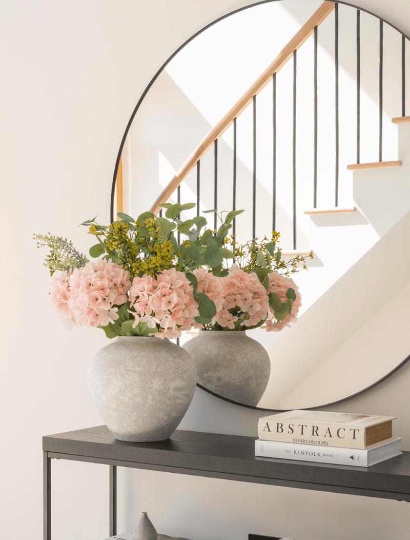 Faux Arrangement - Eucalyptus & Roze Hortensia