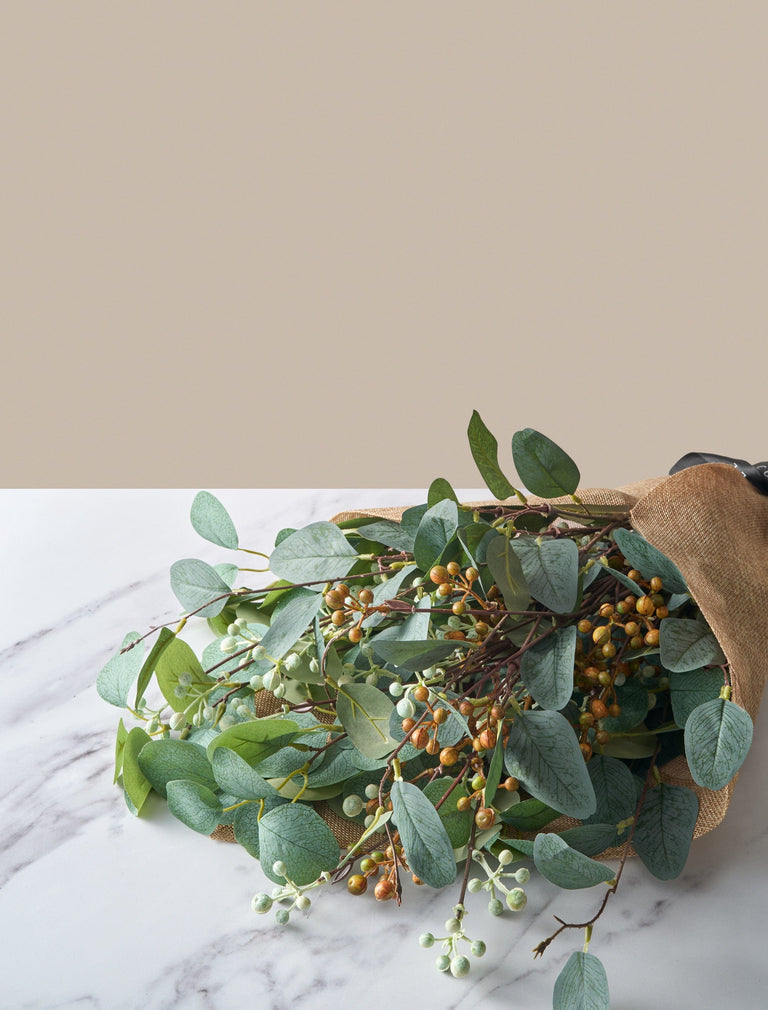 Neparrangement - Eucalyptus en neutrale bes