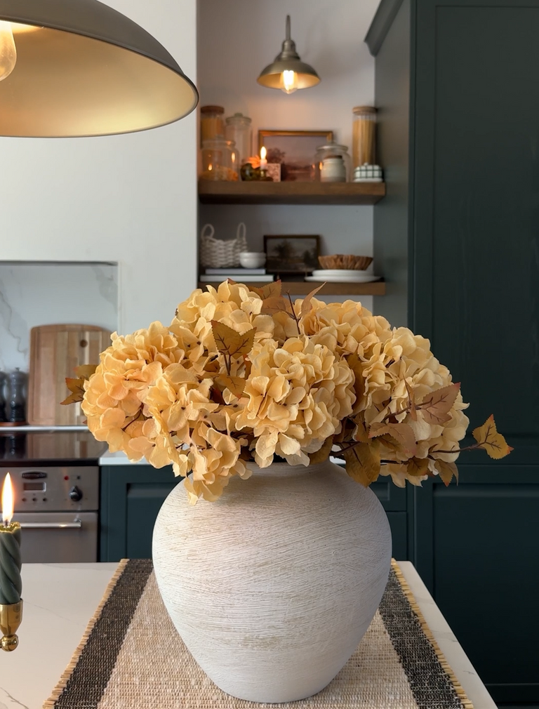 Herfstboeket van hortensia's - Crème (7 stelen)