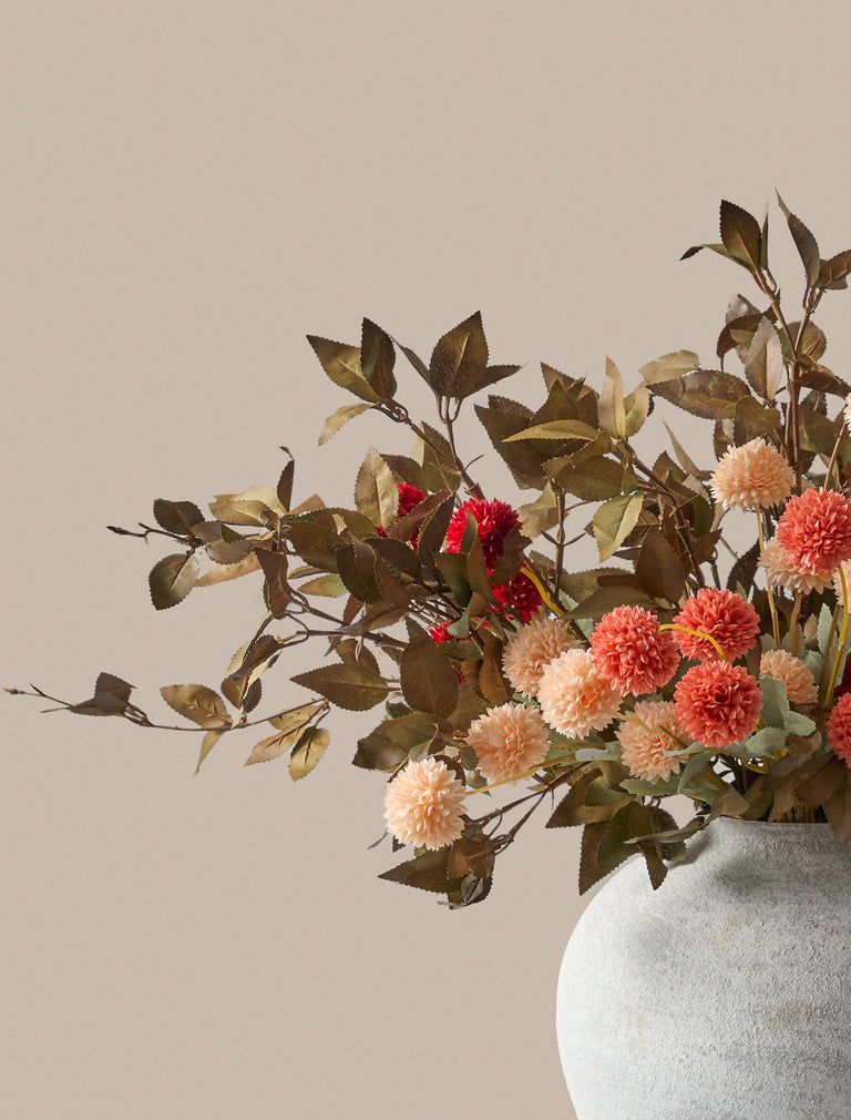 Faux Arrangement - Assortiment Kiku & Groenbladige Nevel
